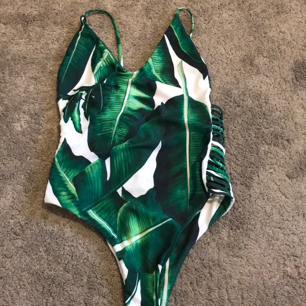3/$21💥 • LEAFY • CHEEKY • ONE PIECE
